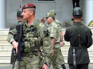 Bordo bereliler, Suriye sınırındaki Kilis’e geldi