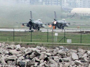 Savaş uçağı takviyesi Vur Emri