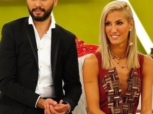 Çağla Şikel isyan etti