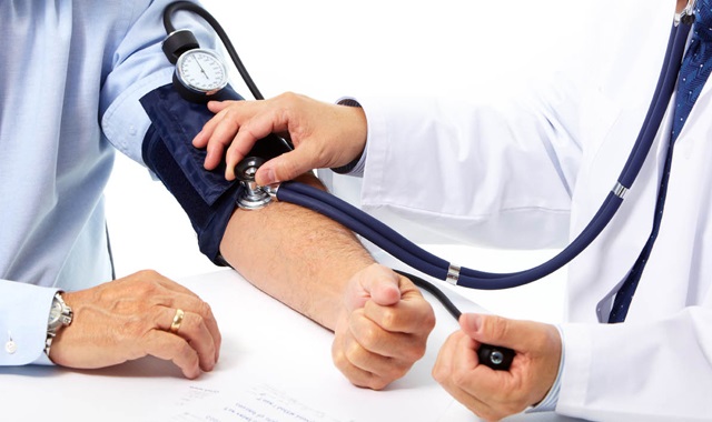 Sürmene'de doktora hakaret