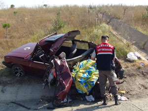 Emniyet şeridinde kaza