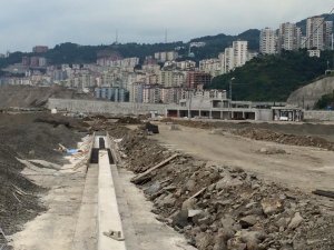 Akyazı’ya 7 adet futbol sahası