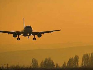 Sahipsiz cep telefonu zorunlu iniş yaptırdı