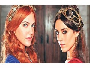 Meryem Uzerli'nin reddettiği rolü Cansu Dere kaptı!