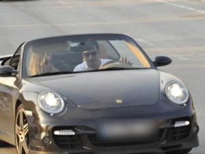 Sinem ve Kenan Artık Kameralardan Kaçmıyor