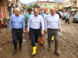 Bakan Kılıç sel bölgesinde!