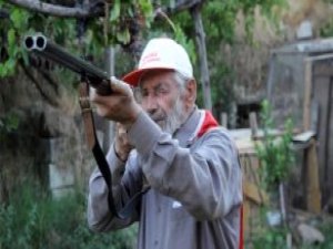 Yaşlı Adamdan Terörle Mücadelede Kahramanlık Çağrısı: TSK'ya Dilekçeyle Başvurdu