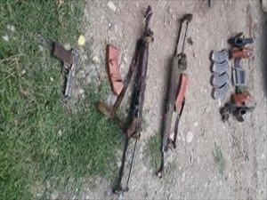 Öldürülen teröristlerin üzerinden cephanelik çıktı