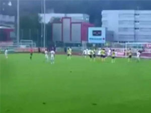 Xavi ilk golünü attı