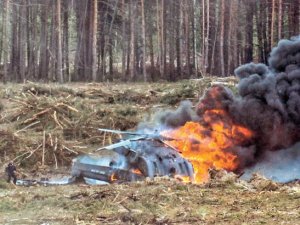 Yanan helikopterdeki pilot koşarak kurtuldu
