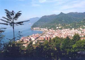 Arhavi Kaymakamı görevine başladı