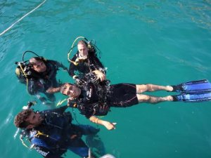 Engellilere 'yetki belgesi' olmadan tüplü dalış yasak