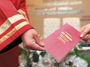 Bu sefer kızının nikahını kıydı