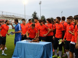 Erkan Zengin'e süpriz doğum günü