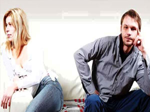 Eşini makyajsız görünce dava açtı