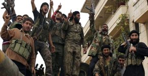 El Nusra sınırı teslim etti