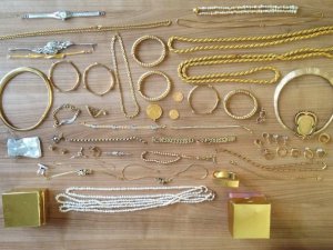 Servet çalan hırsızlar tatil yolunda yakalandı