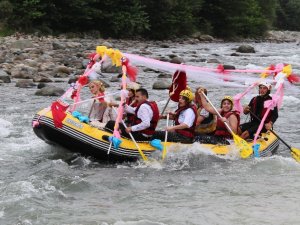 Gelin bota bindi ya nasip dedi