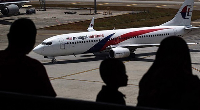 Maldivler'de uçak parçası bulundu