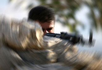 Özel harekat polisine saldırı: 1 yaralı