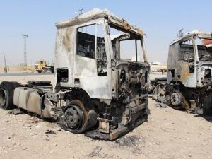 Habur sınır kapısı yakınlarında 2 tır ateşe verildi