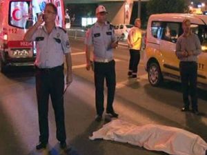 Metrobüse binmek isterken canından oldu!