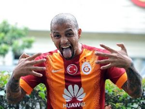 Melo sözleşmeyi imzaladı