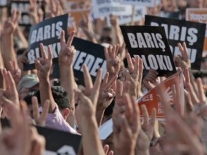 Türkiye her gün barıştan biraz daha uzaklaşıyor