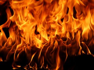 PKK Kayak Merkezini Ateşe Verdi