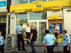 PTT şubesi soyuldu