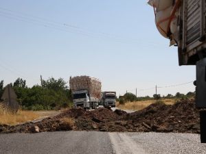 PKK Diyarbakır-Bingöl karayolunu trafiğe kapattı