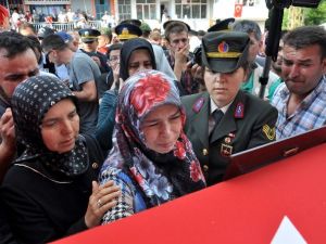Konya şehidini gözyaşlarıyla uğurladı