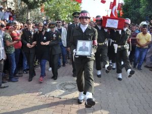 Sarıgöl şehidini son yolculuğuna uğurladı