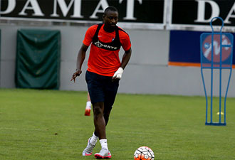 N'Doye Beşiktaş'a hazırlanıyor