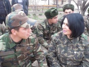 Azeri kadın yüzbaşı: ’’Türkiye için savmaya hazırım’’