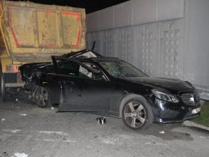 İstanbul’da feci kaza: 3 ölü, 2 yaralı