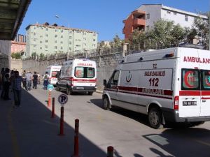 Şehitlerin cenazesi hastanede