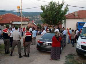 Şehit askerin baba evi acı ve keder doldu!