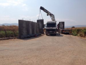 Sınıra 45 kilometrelik duvar örülüyor