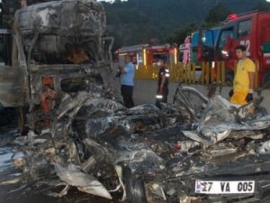 Adana'da katliam gibi kaza!