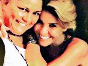 İzel Çeliköz saçını kazıttı