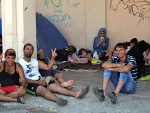 Kaçak göçmen sayısı 10 bini buldu