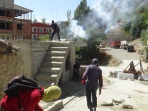 Barikat kuran teröristlere müdahale