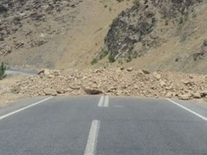 Hakkari'de askeri araca mayınlı saldırı
