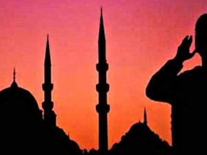 Ezanda 'Esaletü hayrun min Facebook' dedi görevden alındı