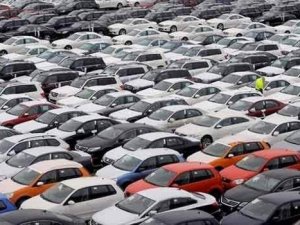 "Otomobile eylülden itibaren kademeli zam gelecek"