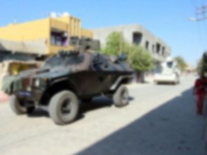 Askeri araç kaza yaptı: 4 asker yaralı