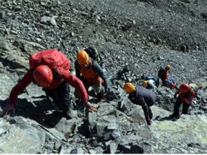 47 sporcudan Kaçkar Dağı’na zafer tırmanışı!