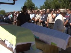 Birlikte öldüler, yan yana defnedildiler