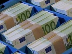 Çocuğunu işe alana 5 bin Euro verecek